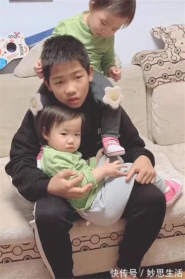 哥哥|男孩想要个妹妹,妈妈一口气生下两个妹妹,男孩:还能退货吗?