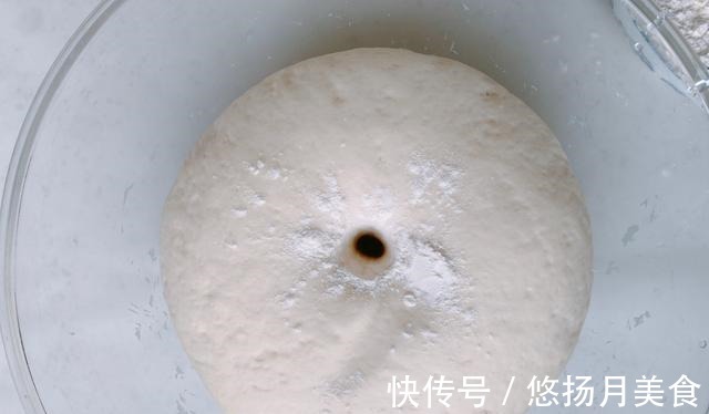 葱卷怎么做好吃掌握3点，葱香浓郁不发黄，柔软筋道，凉了不硬！