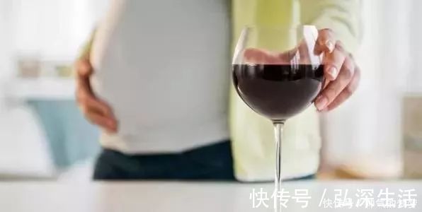 胚胎|孕妇乱吃东西，差点没保住胎儿，过敏体质千万不要乱吃食物