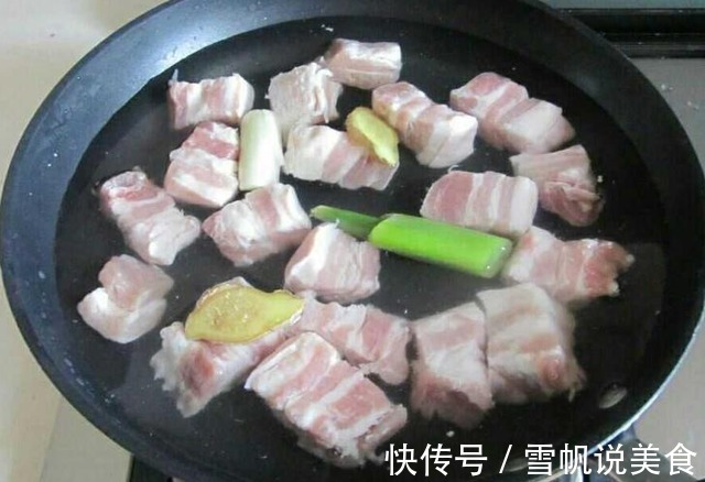 做红烧肉,掌握3个窍门,出锅后香味浓郁,色泽红亮,软糯不柴