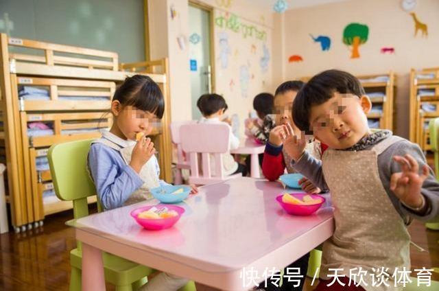 木木|资深幼儿园老师坦言：第一天上学不哭的孩子，大多出自于这些家庭