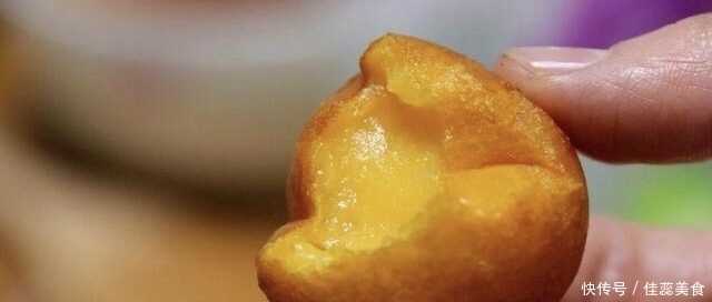 3根红薯,不用面粉不加水,教你做红薯丸子,香甜软糯,出锅抢光