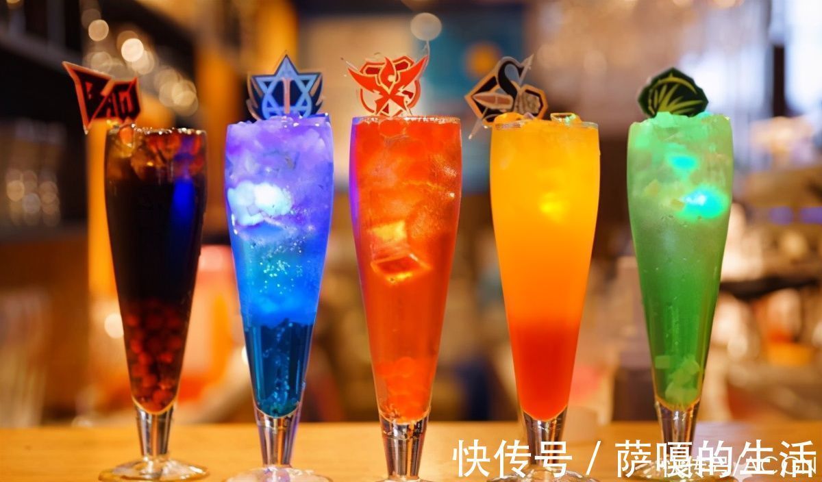 餐厅|转生成蜘蛛推出主题餐厅，这饭菜看着不太能下嘴啊