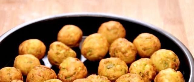 十三香|做萝卜丸子时，加面粉还是淀粉，很多人做错，难怪丸子不金黄酥脆