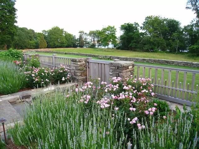 惬意|60款豪宅花园设计,自然安静的生活就该如此惬意