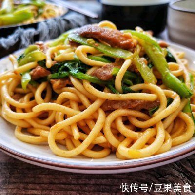 厨房小白零失败的西北特色家常炒面??