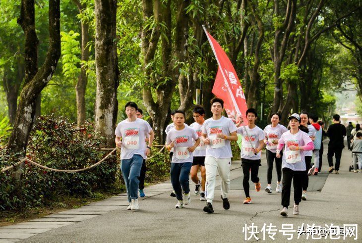 flOPPO开启新年“超能跑”活动，跑友齐聚打卡广州