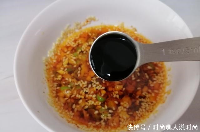 喜欢|冬天就喜欢这早餐,不和面不揉面,五分钟出锅,每次都得吃2碗