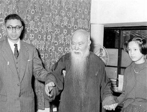 题字#他酒醉题:“不可随处小便”,酒醒后他重新改下顺序,成经典名言