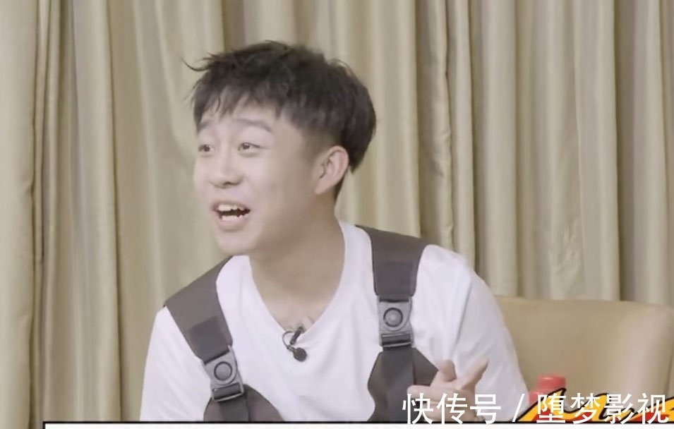 九龙|游戏黑洞张九龄:喝水喝出鼻涕泡,九龙温柔帮忙拧瓶盖