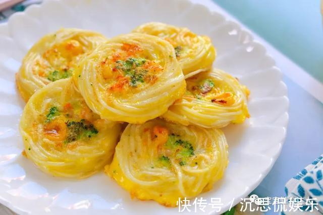 虾仁|不加面粉的“盘丝饼”，娃吃的比谁都香！鲜嫩香甜又补钙