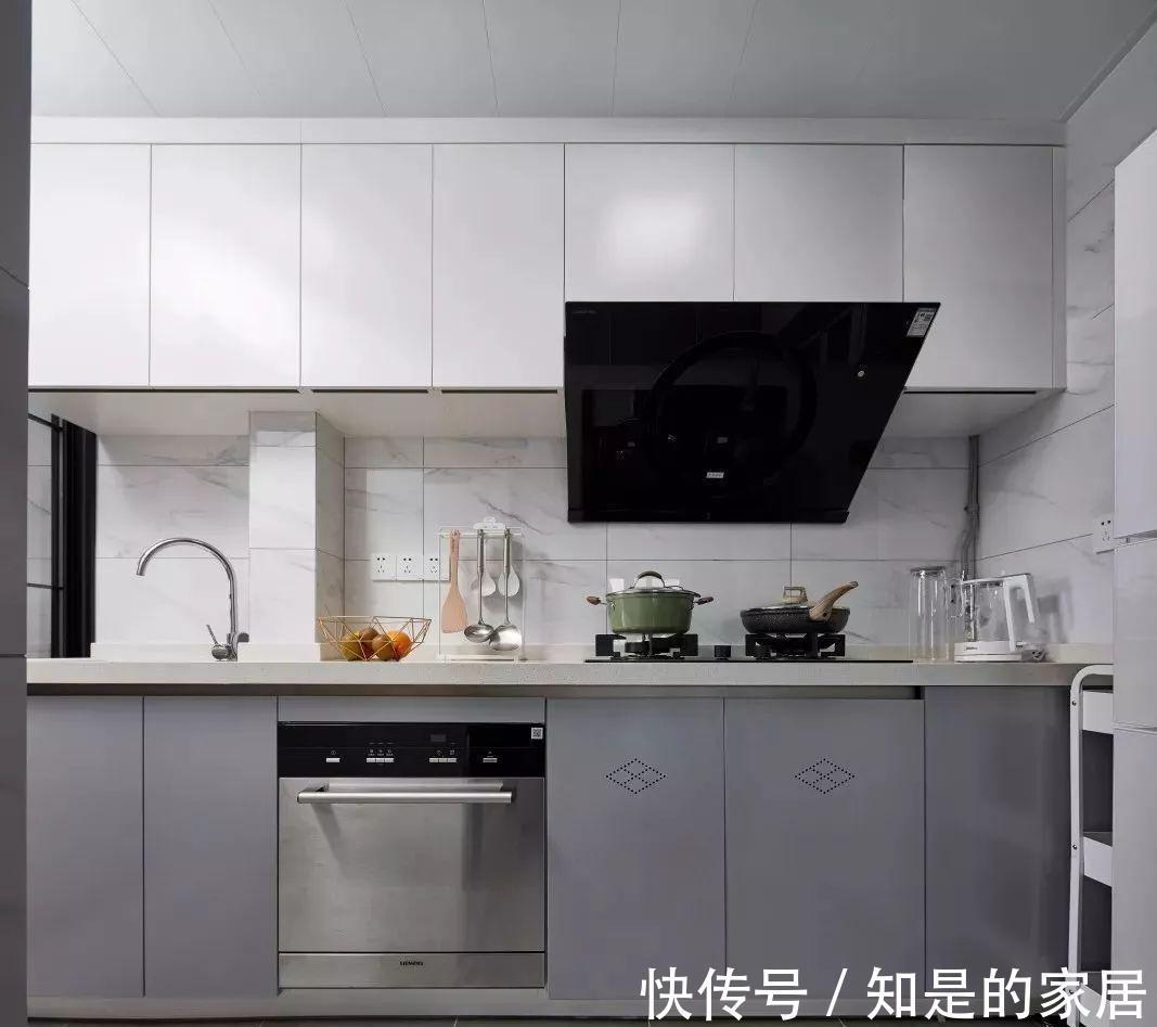 客餐厅|90后小夫妻的88平北欧风婚房,只刷大白墙入住,没想到这么漂亮!