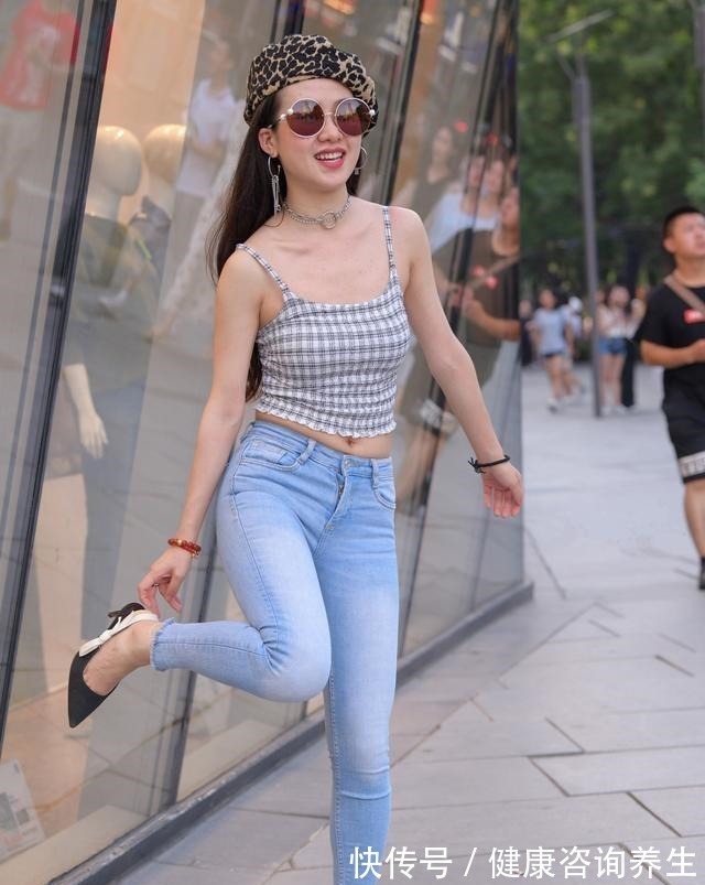 打底裤 格纹心机吊带搭配牛仔打底裤,成熟优雅,动人不失女人味!