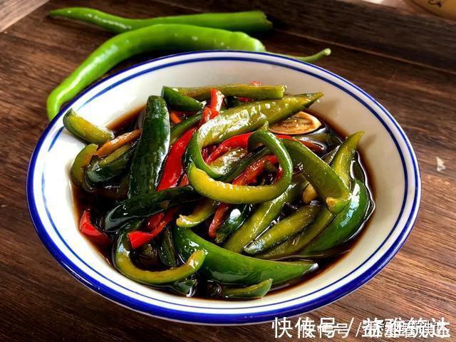 腌菜一个月才敢吃?多加1步降低亚硝酸盐,酸辣爽口,5天就能吃