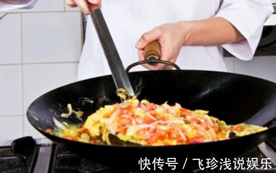 炒菜|炒菜时，先放盐还是后放盐？大厨：牢记4点，炒什么菜都美味！