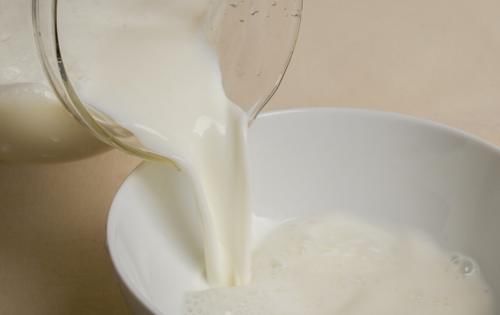 补钙|骨科专家:大骨汤补的不是钙,常做1件事,即可预防骨质疏松