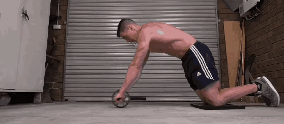 肌群|最容易被忽视的“核心肌群”,做好4个动作,快速增强核心力量