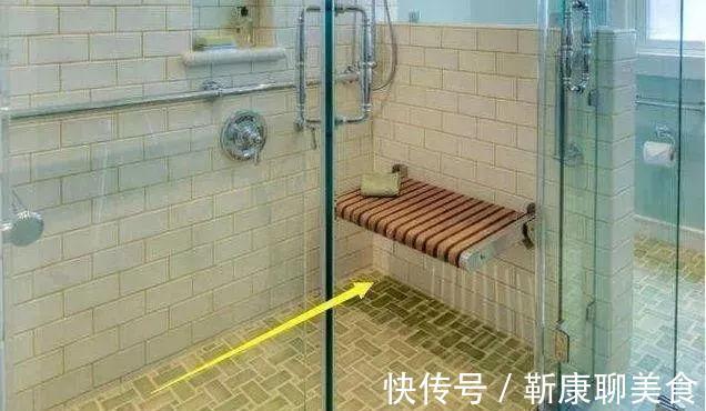 小灵儿|卫生间就这样装非常漂亮,洗澡也方便,一天连洗三次都不过瘾