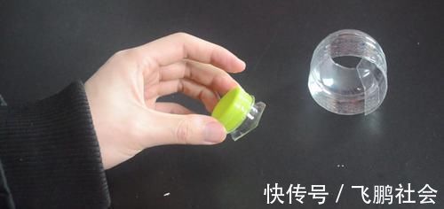 塑料瓶|洗衣粉上套个塑料瓶,这个用途太厉害了,要是早点知道就好了