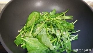 过瘾|菠菜最上瘾的做法,不炒不凉拌,营养又健康,比吃肉还过瘾
