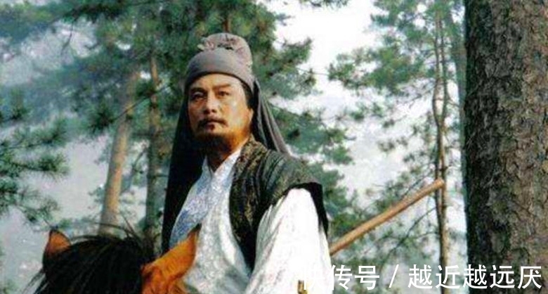 飞蝗石#能和卢俊义单挑的高手共有五人,两位轻松碾压他,三位有七成胜算