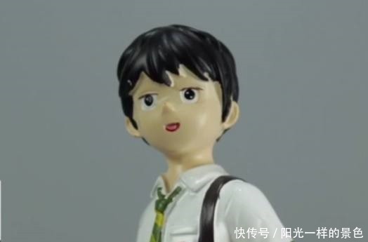 名字|《你的名字》正版手办和山寨版的区别,根本变成“你的冥纸”!