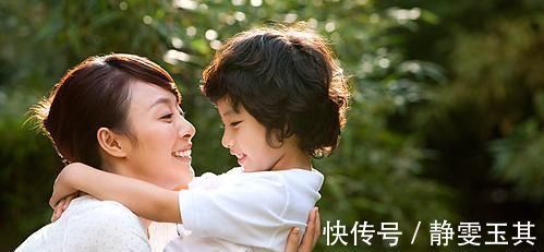 安危|俩孩子同时摔下滑梯,宝妈第一时间拉自己儿子,对方家长太自私