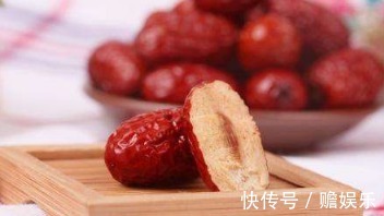 子宫|当“例假”来临时多吃3种食物，帮子宫排污血，体重”两位数“