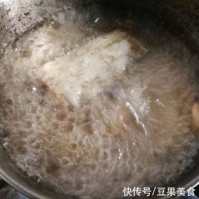 早晨来一碗干炸舟山带鱼,大人小孩都爱吃