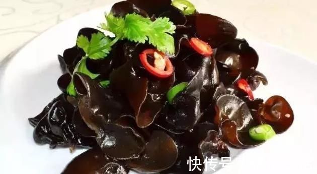 禁忌|喜欢吃木耳的人一定很健康，但是吃木耳的这个禁忌，千万要注意