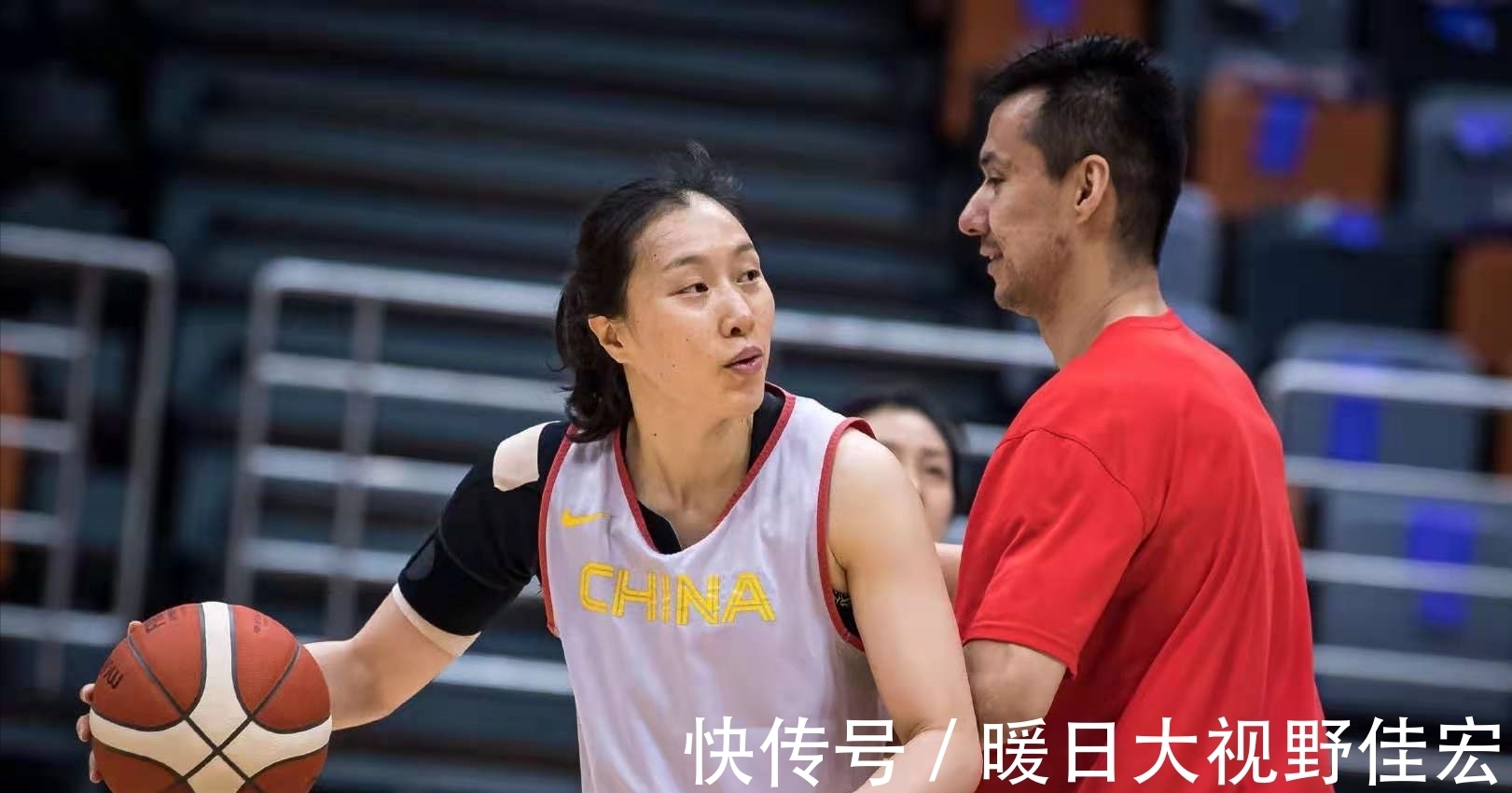 指挥者|12分惜败!双塔合砍35+12,李梦化身球场指挥者,一人发挥低迷