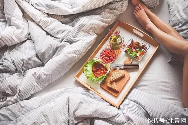 中年|几点吃早餐好?早餐吃得要像“皇帝”?