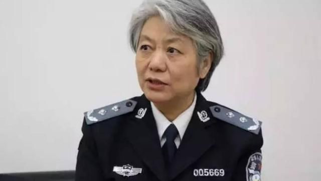 孩子|孩子出现这4个举动，该打就得打！李玫瑾坦言：超过6岁很难改