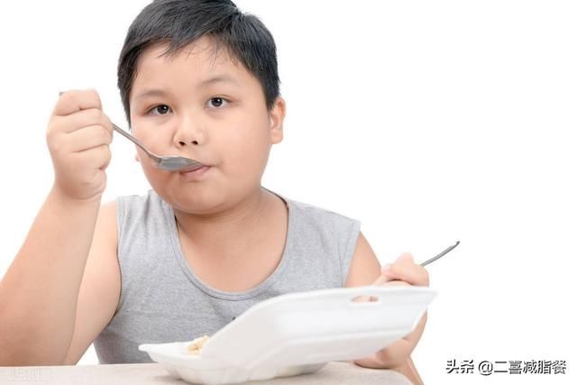 炒饭|450大卡的减脂午餐,用了7种食材,简单一锅炒,太适合上班族了