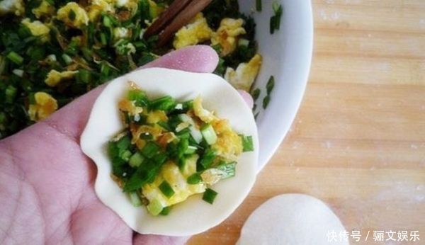 鲜味|韭菜馅饺子，这3种调料不要放，不然韭菜的颜色和鲜味会大打折扣
