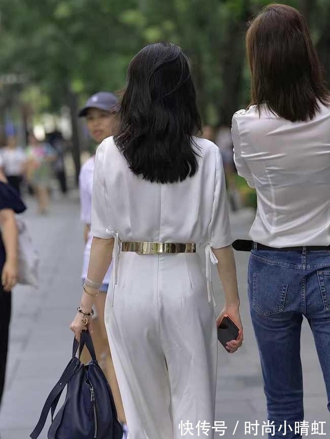 白色 还嫌弃白色裤子不耐看?都穿十几年了,如焕然一新吧?