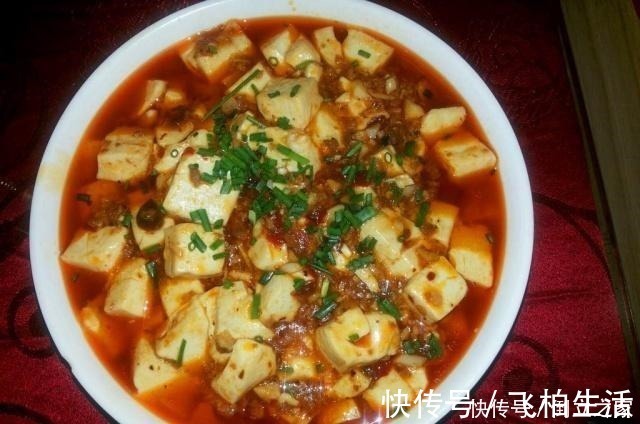 做麻婆豆腐时,这一步不能少,不然别说豆腐不香不麻!