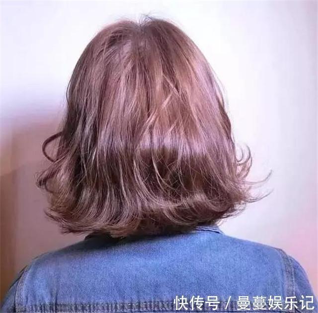 脸型 到了40岁的“家庭妇女”，有白发的剪这些发型，时髦减龄又气质