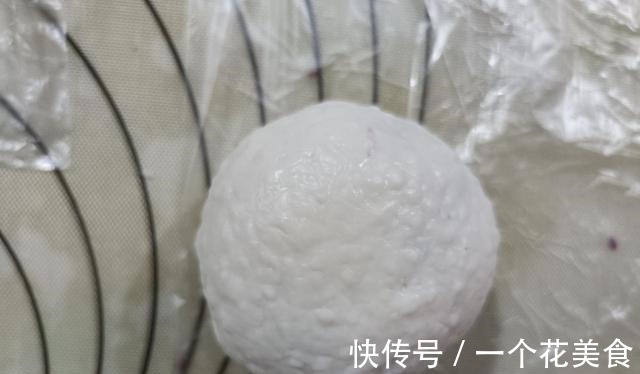 水晶紫薯糕，晶莹剔透，好吃不上火！