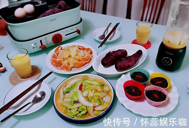 两口子的早餐从来不去外面买,在家各种食材换着做,营养又合口