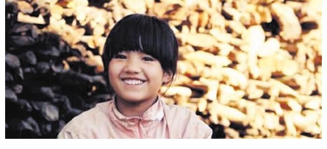 《变形记》中的农村女孩李勒优，被城市妈妈收养，现在变化很大