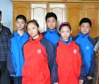 父母|17年过去了,国内首例成功出生的5胞胎,他家的现状让人感慨