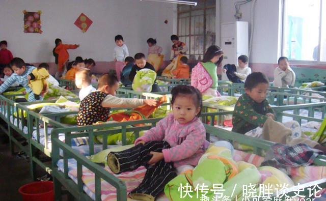幼儿园老师|老师在群里发了孩子睡觉的照片,家长看到后找老师理论,园长道歉