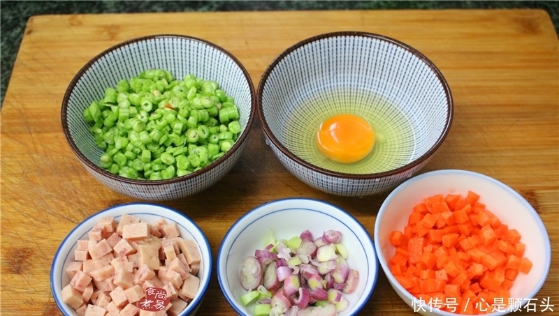 居家过日子,必学此款营养炒饭,食材灵活组合,简单快手又好吃