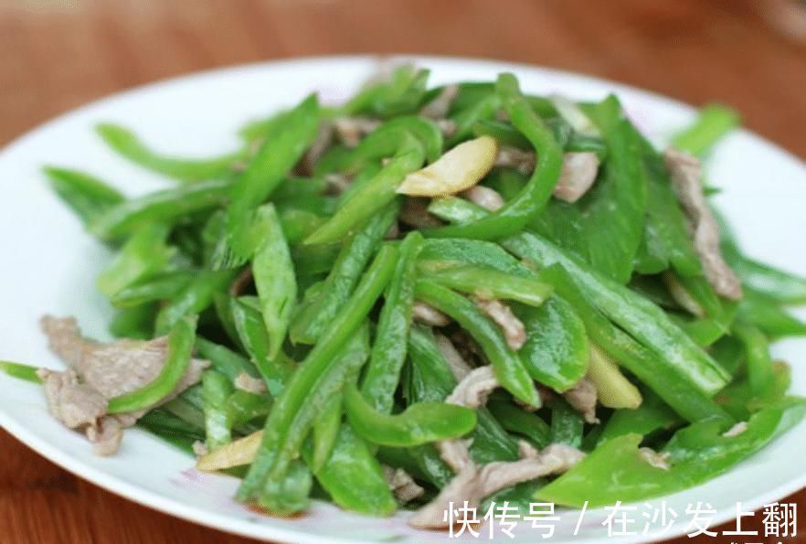 蛇瓜|冬天,吃萝卜不如吃它,简单炒一炒,营养极高,家里人都爱吃