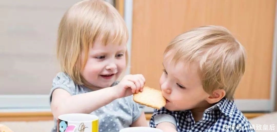 个子|睡前做这三件事,孩子多半长不高,不少家长还在犯,伤娃不自知