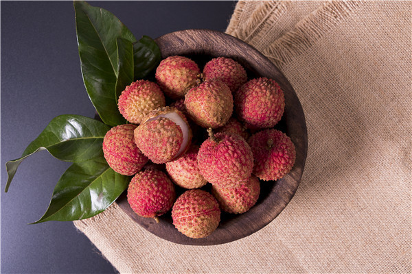 血糖|这6种水果可降低血糖，生津止渴的作用更好，不妨了解一下！