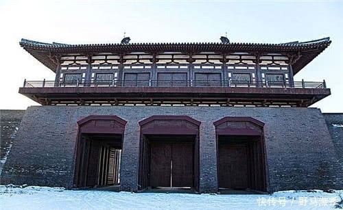 古代城门都是木门,那士兵攻城为何不用火烧?专家:他们想但不敢