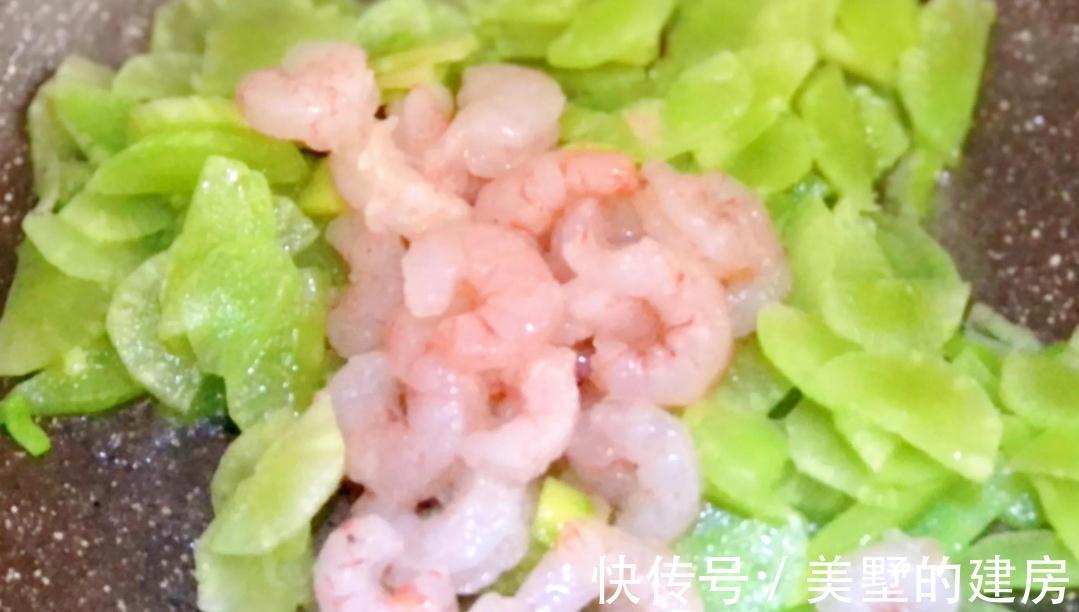 降温了,别总吃大鱼大肉,给家人做4道家常下饭菜,简单美味营养