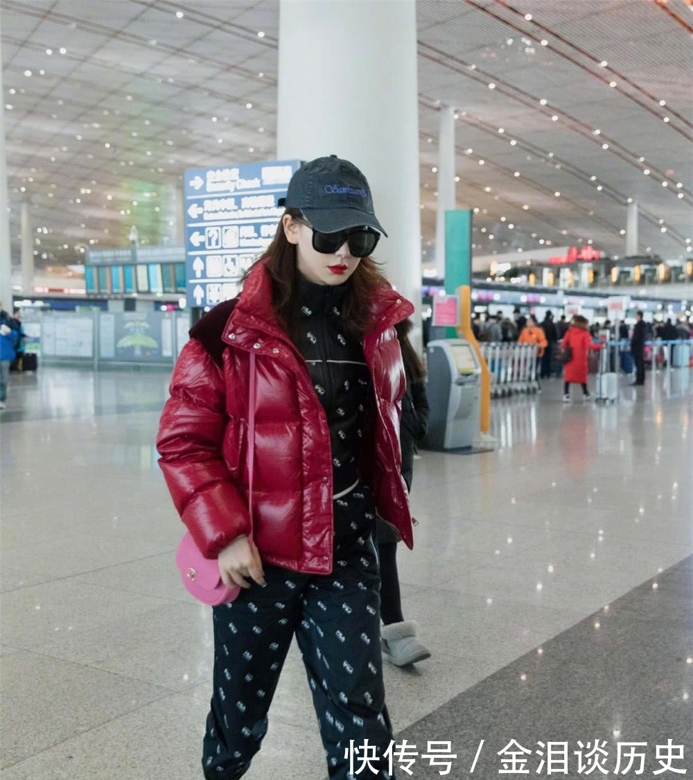 今冬火了一种穿法,叫“袜子裹裤子”!显高又保暖,小个子也爱了